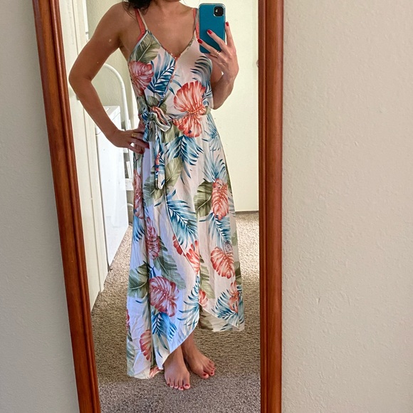 Tropical leaf print long dress - Picture 3 of 14